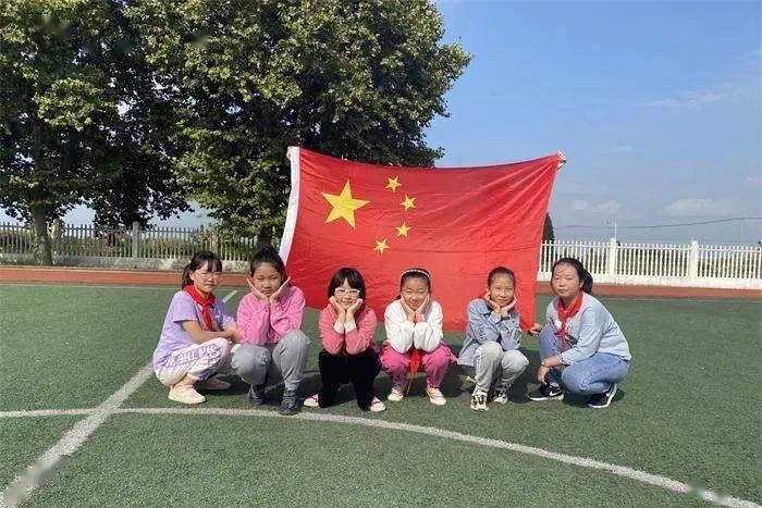 电视剧《繁花》的主题与情爱密码,在王家卫《阿飞正传》中已深藏